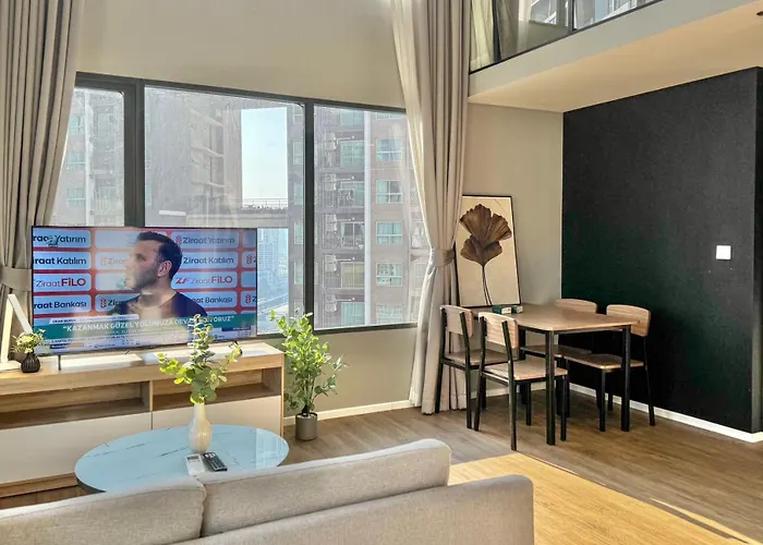 Rama9 Cassia & Siamese * Bangkok
